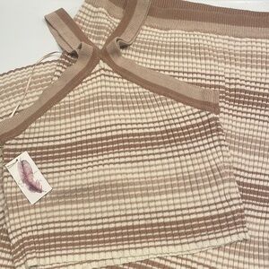 Jessica Simpson 2 peice knit sweater set. With skirt and cropped tank.